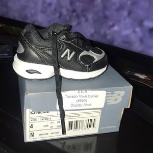 Infant new balance sneaker